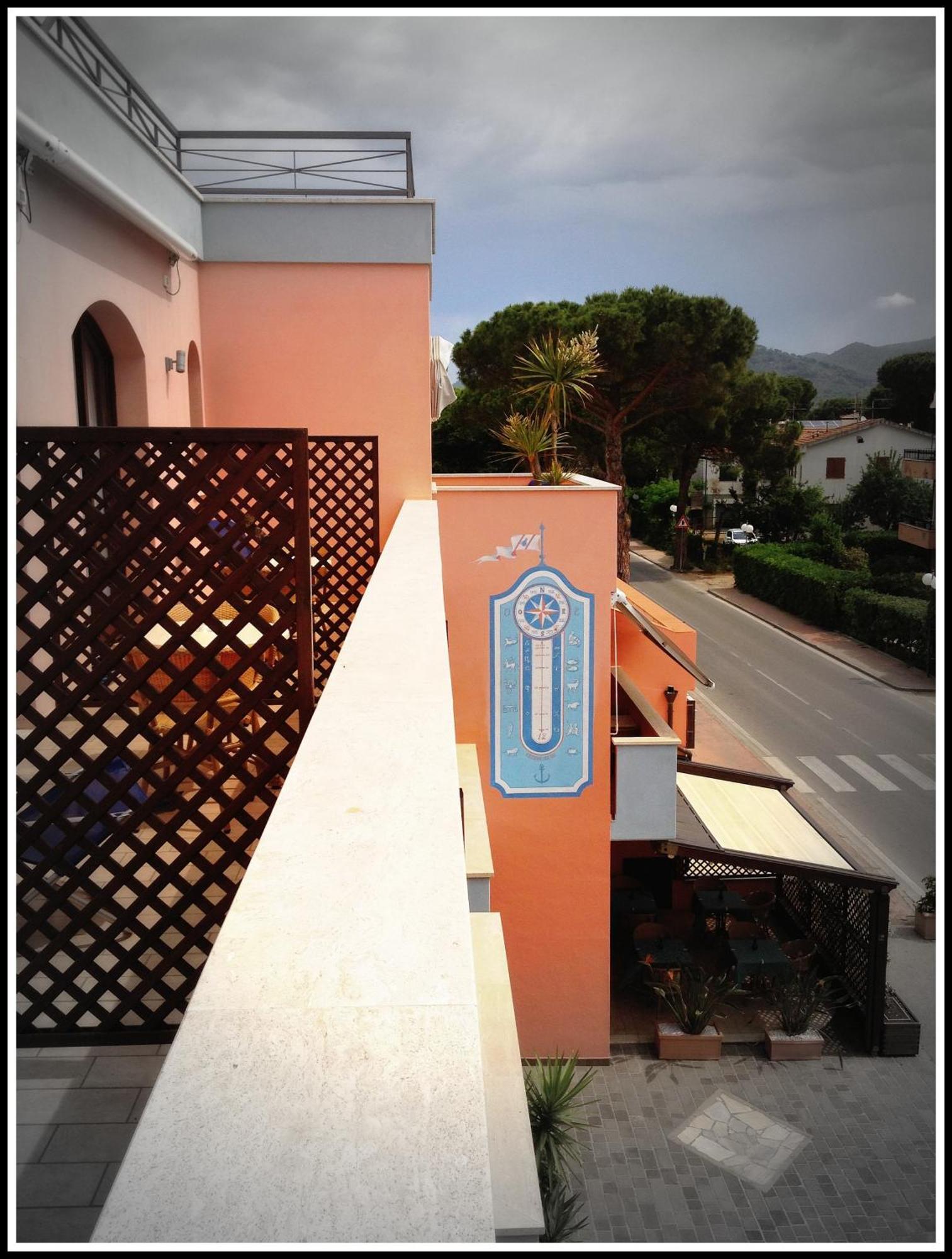 Hotel Mistral Marina di Campo Dış mekan fotoğraf