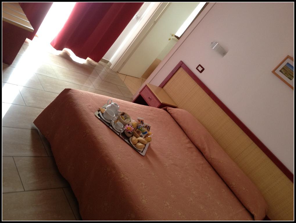 Hotel Mistral Marina di Campo Dış mekan fotoğraf