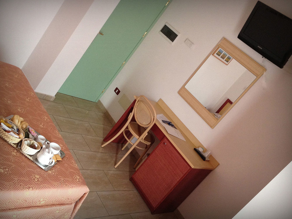 Hotel Mistral Marina di Campo Dış mekan fotoğraf