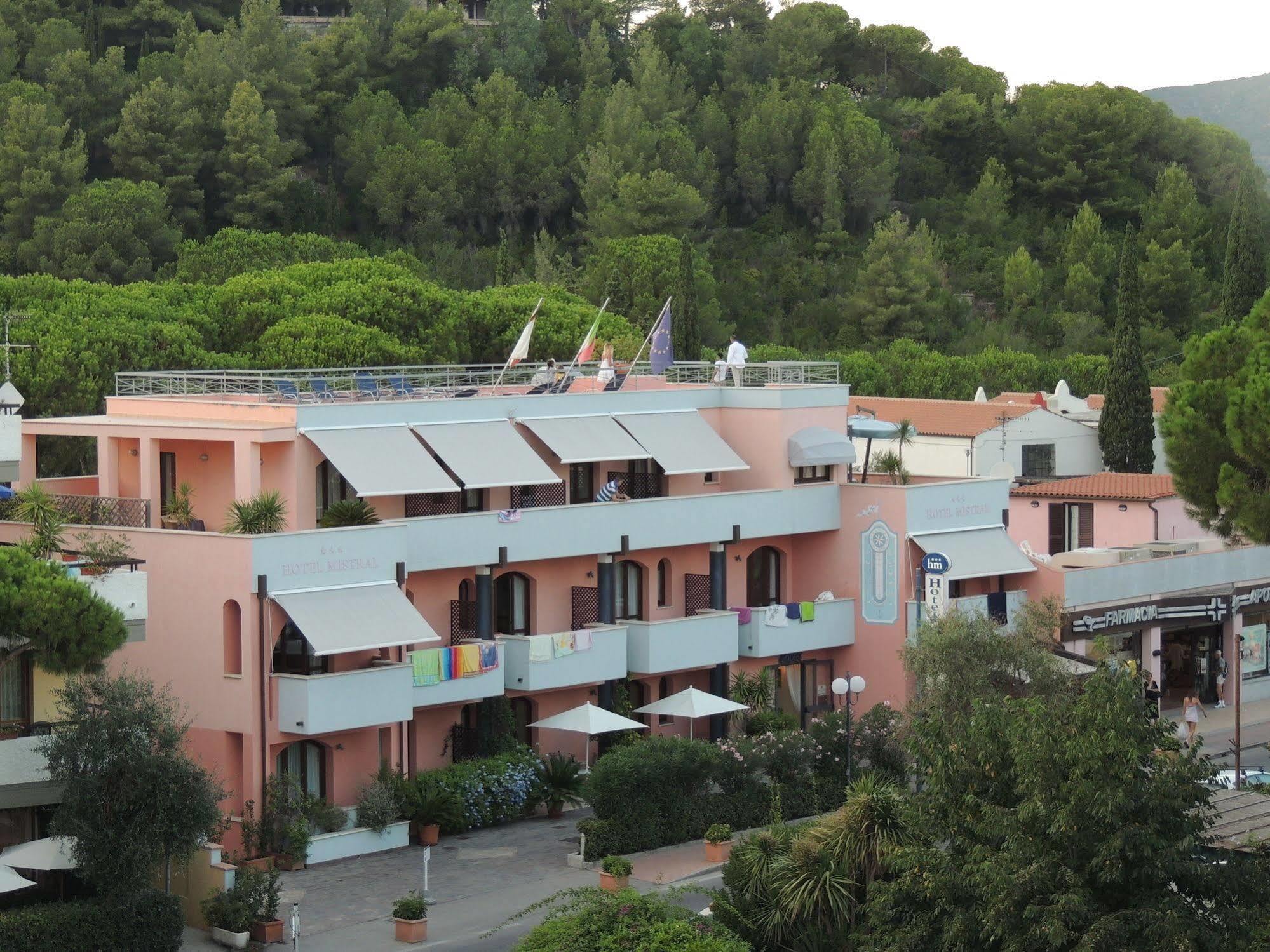 Hotel Mistral Marina di Campo Dış mekan fotoğraf