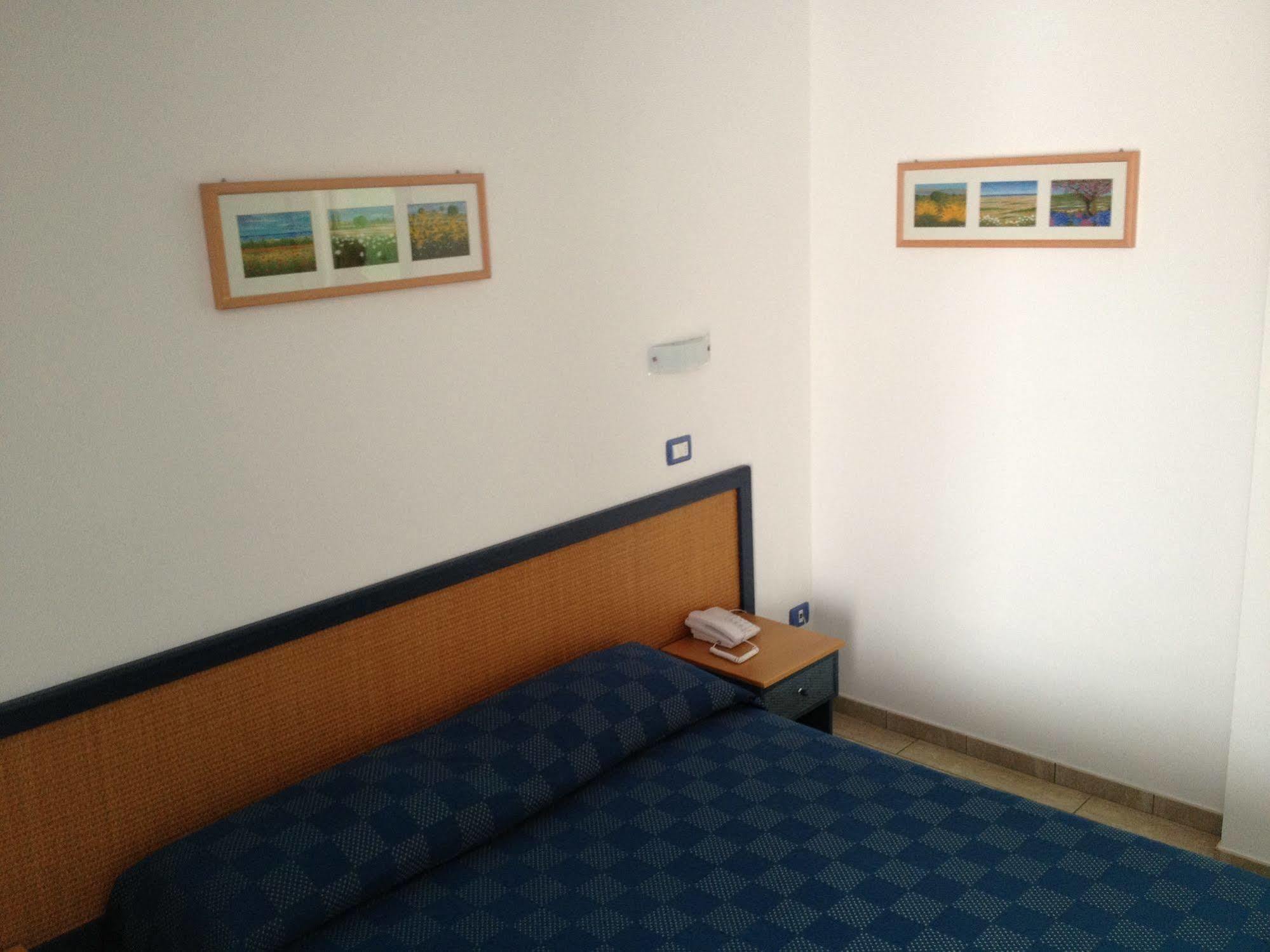 Hotel Mistral Marina di Campo Dış mekan fotoğraf