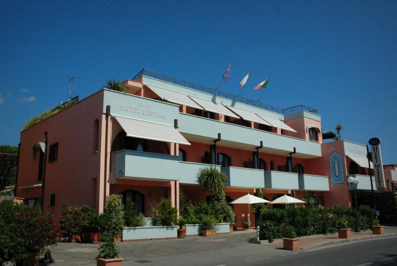 Hotel Mistral Marina di Campo Dış mekan fotoğraf
